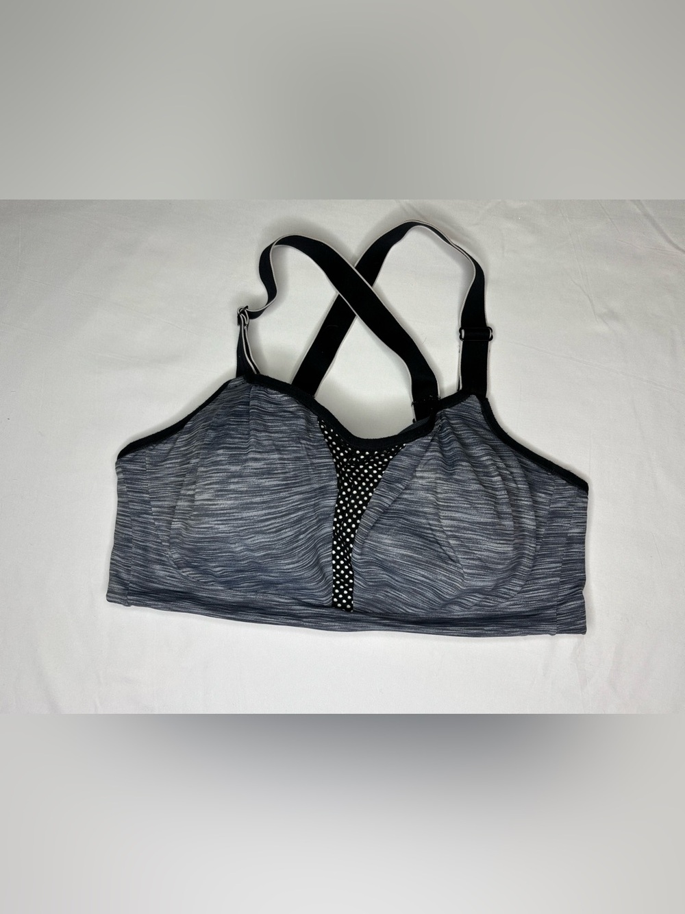 Maidenform Heathered Gray Sports Bra with Black Mesh Inset Size 34DD